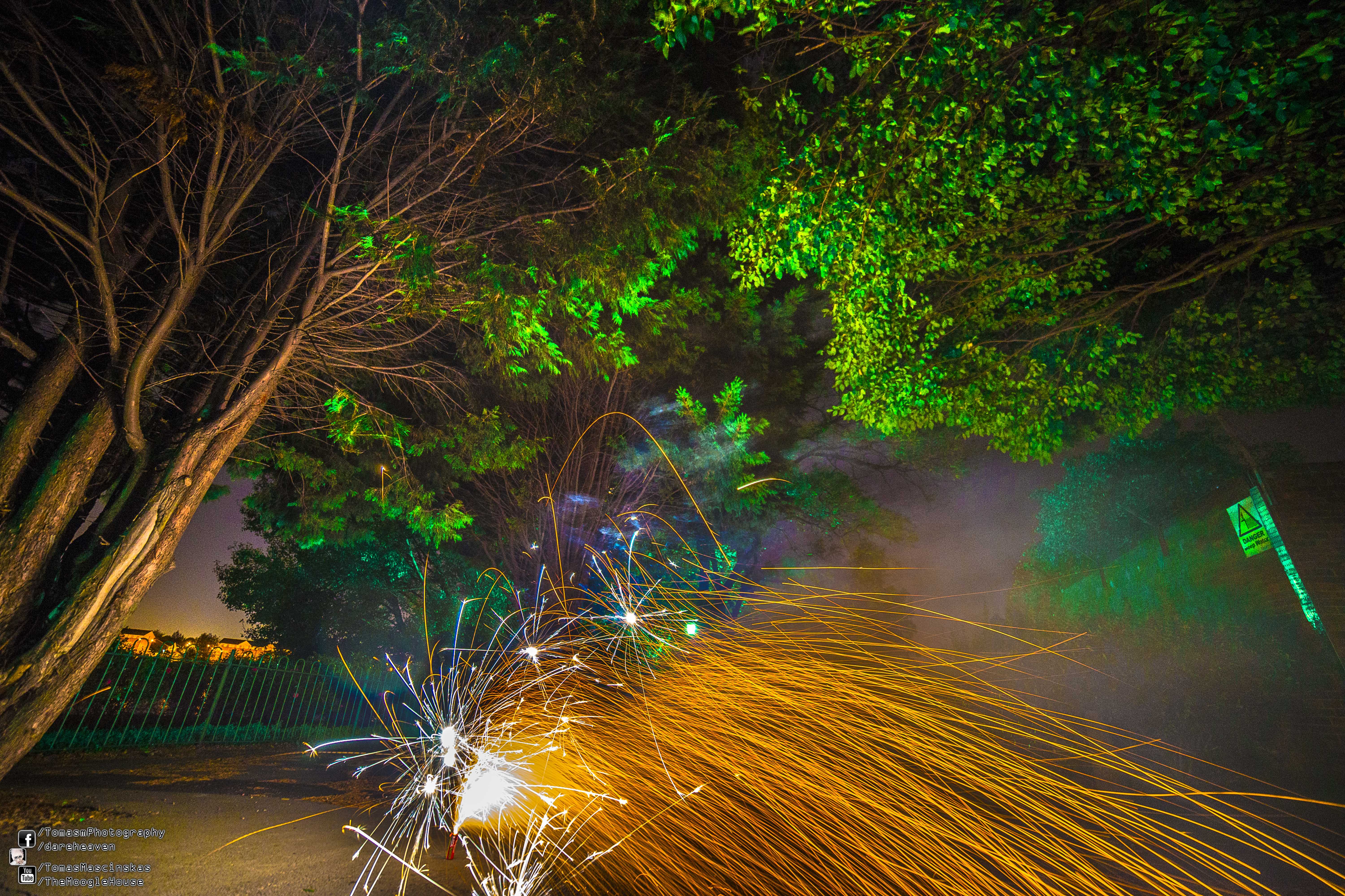 Fireworks in Thamesmead Park 2013.10.30