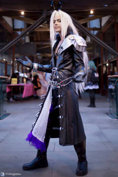 Sephiroth Cosplay by FamousLegend