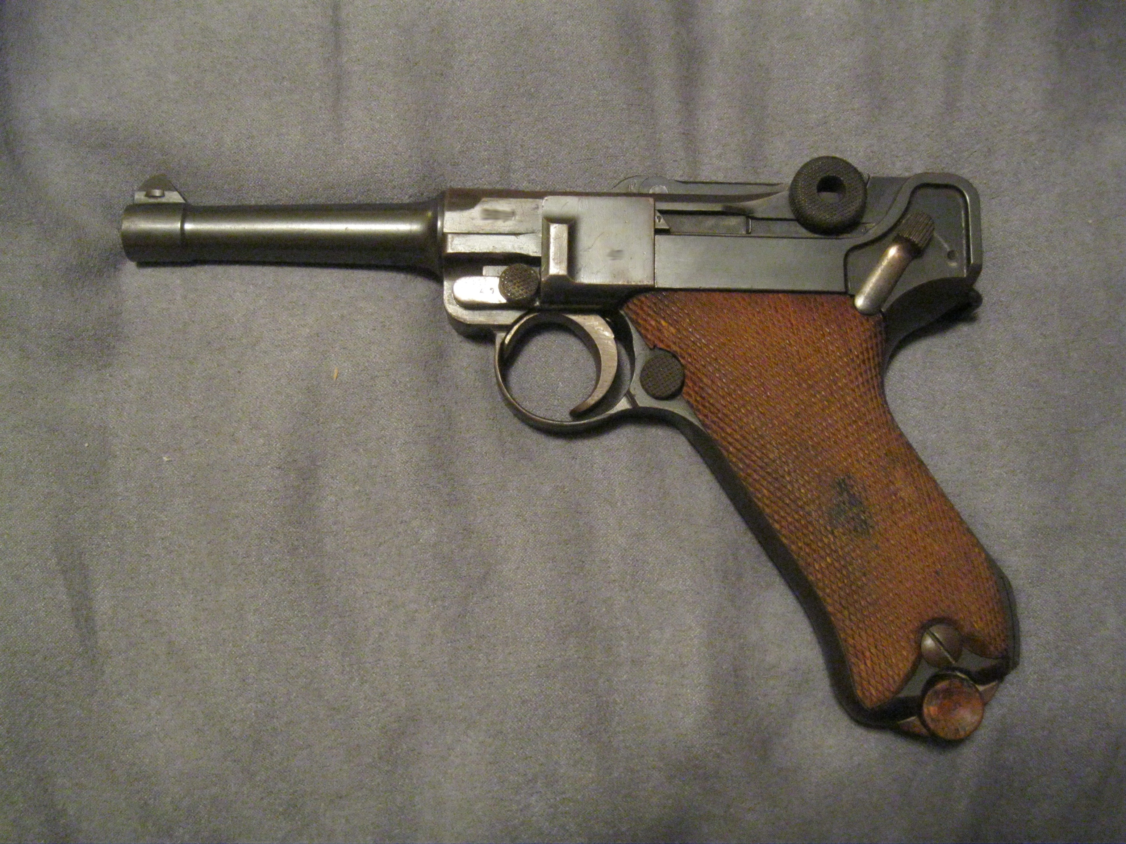 1918 Luger P08