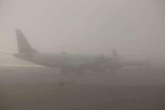 JetBlue E190 and Silver S-340B