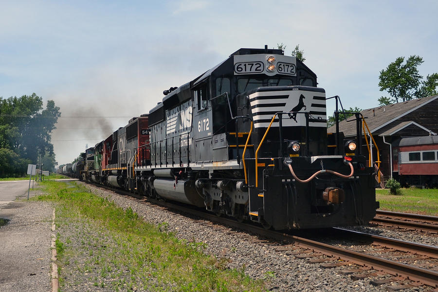 NS CN and BNSF 30Q 6-22-14