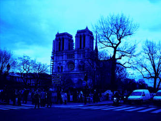 notre dame bleue