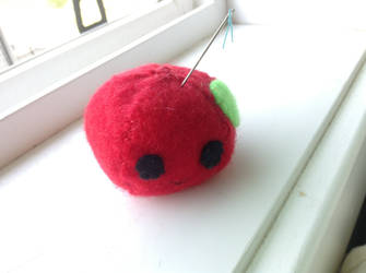 Felt Apple Needle Holder