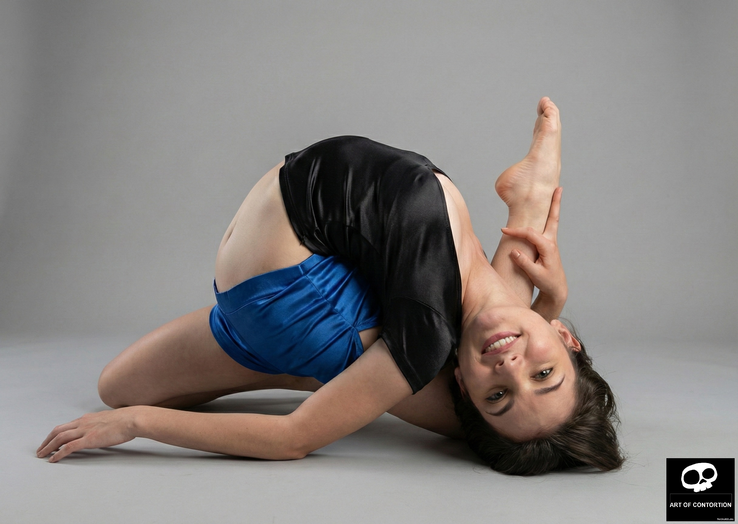 Shadow Contortionist A.i.85 by Art-of-Contortion on DeviantArt