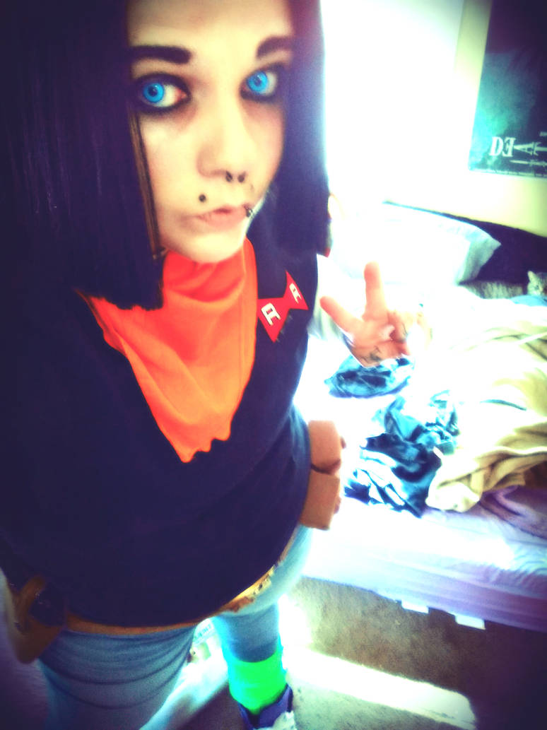 Cosplay - Android 17 - Victory! by x-Riivenge
