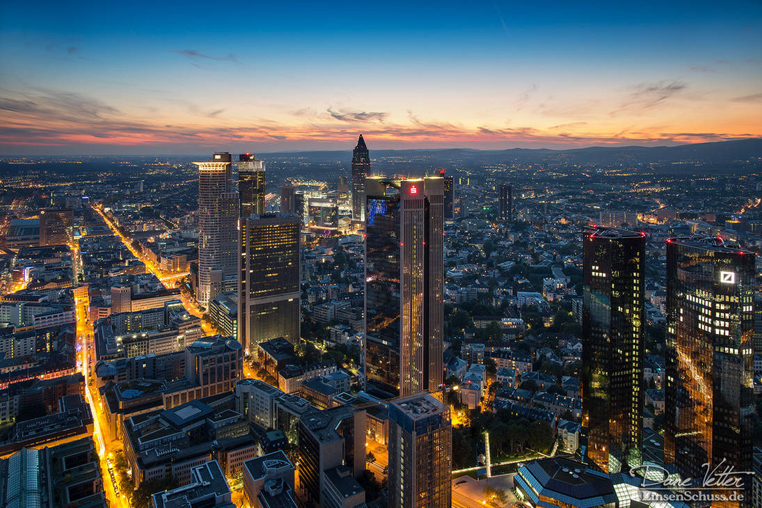 The gold veins of Frankfurt by LinsenSchuss