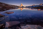 The Matterhorn in the lake by LinsenSchuss The Matterhorn in the lake by LinsenSchuss