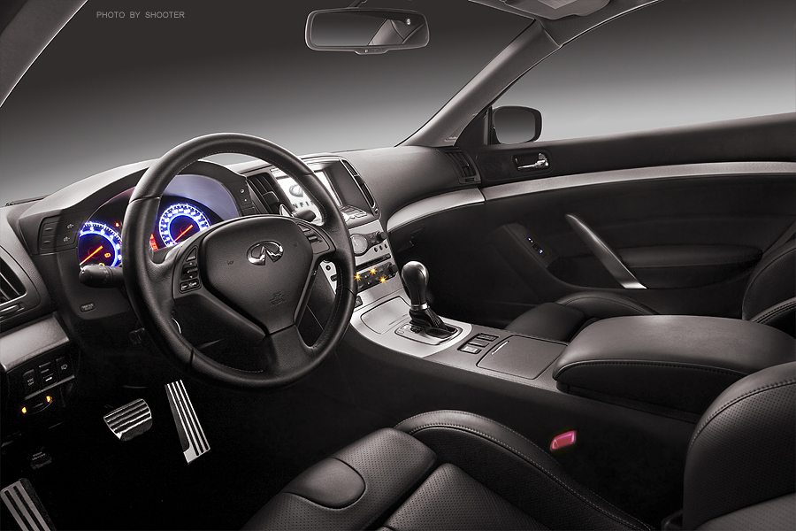 infiniti G37s inside 2