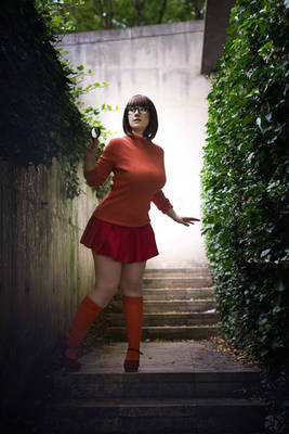Velma Dinkley - Alone in the dark