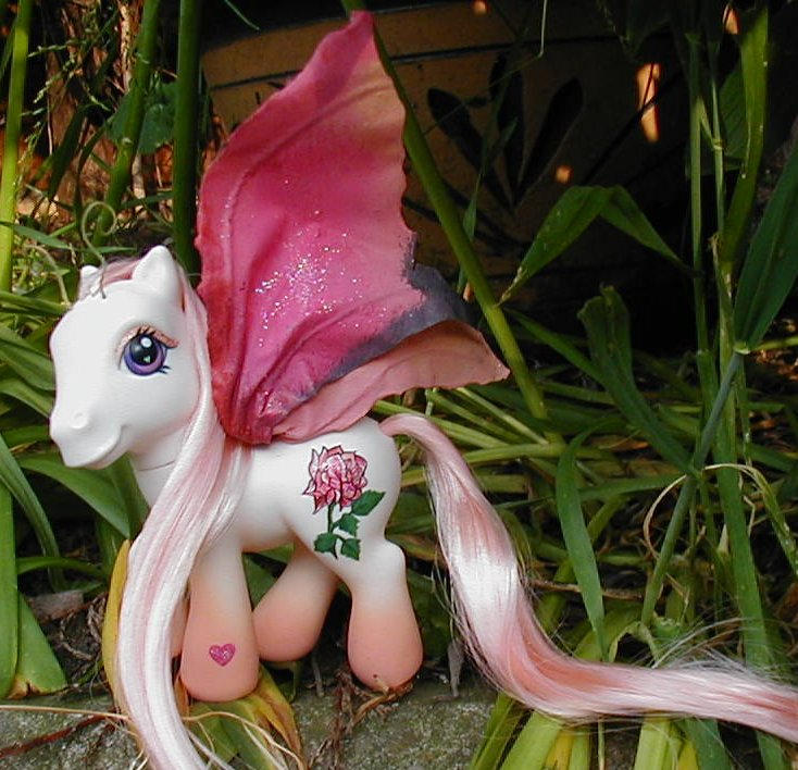 Ponies Roses My little pony fairy Rose by Barkingmadd on DeviantArt