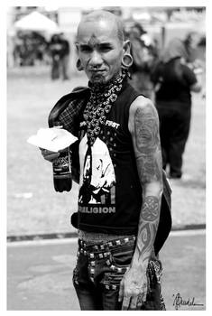 PUNKS NOT DEAD