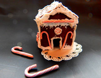 Miniature Gingerbread House II