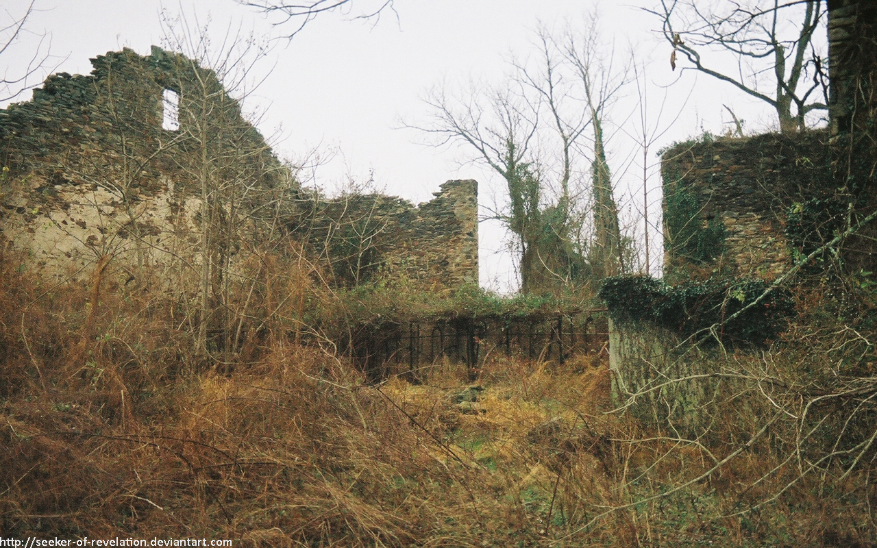 Jericho Road - Ruined building