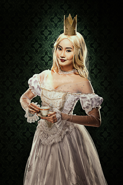 AiW White Queen - Redux