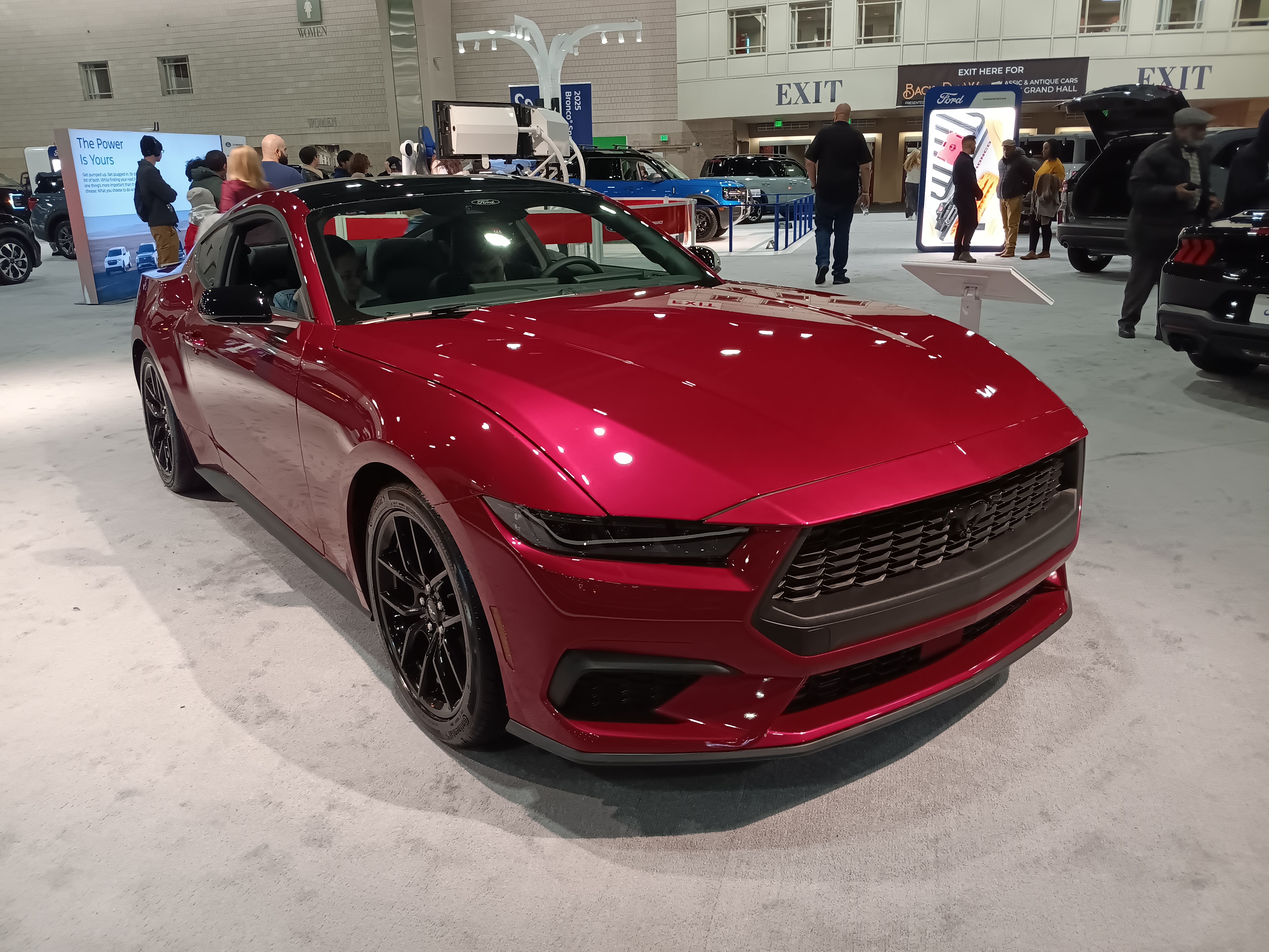 2025 Ford Mustang