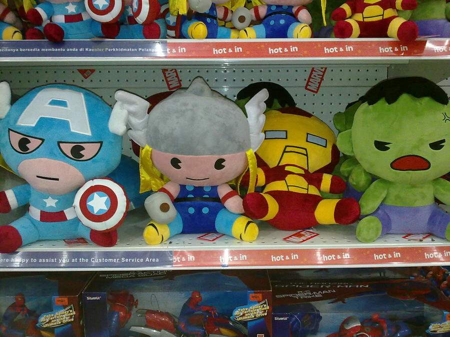 Kawaii Avengers Plushies [Toys' R' Us]