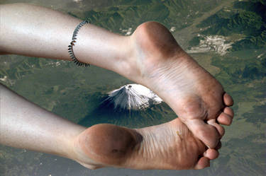 Mega giantess feet