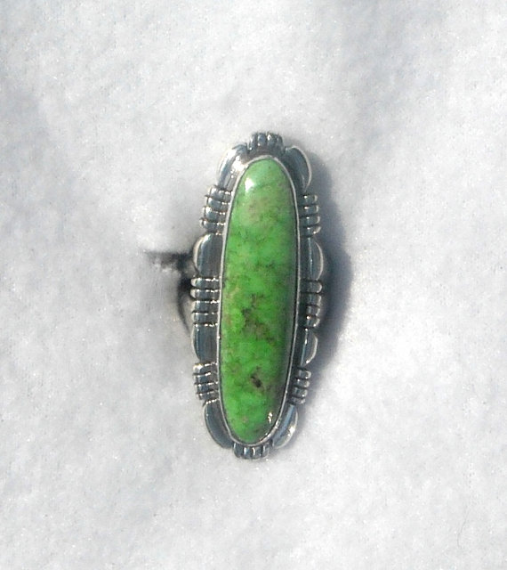 GREEN GASPEITE RING