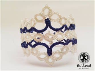 Trillium bracelet by Sulless
