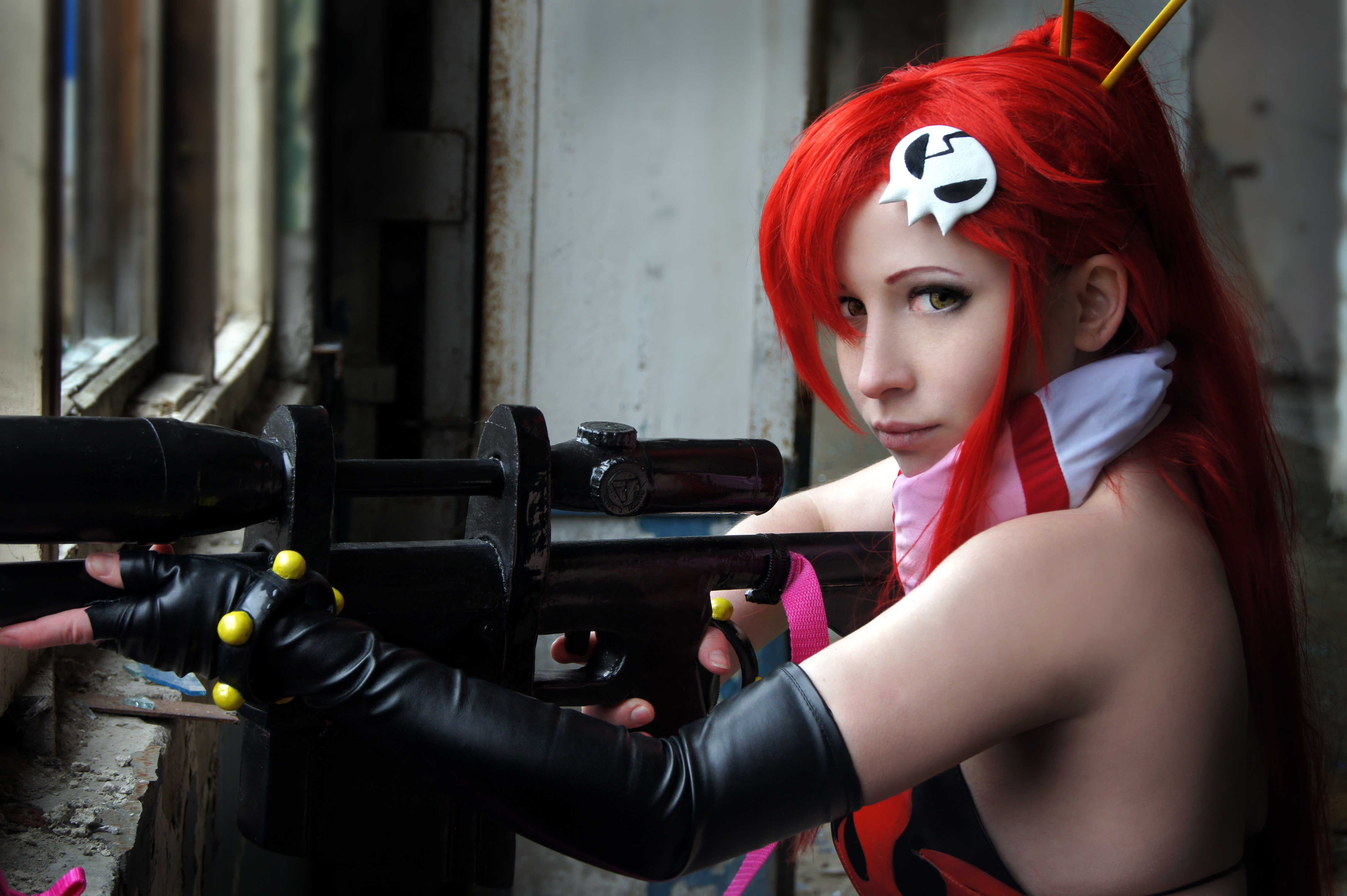 My name is Yoko Littner, the ship's weapon system officer. 