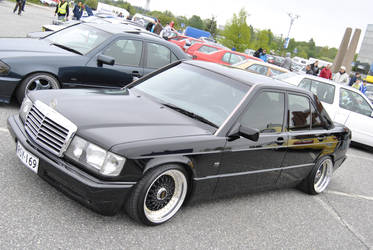 Mercedes Benz 190E by HeisQ