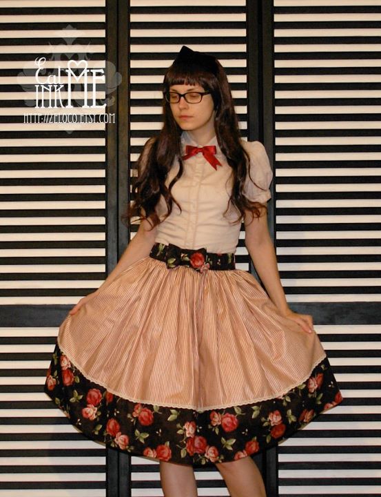 English tea room skirt