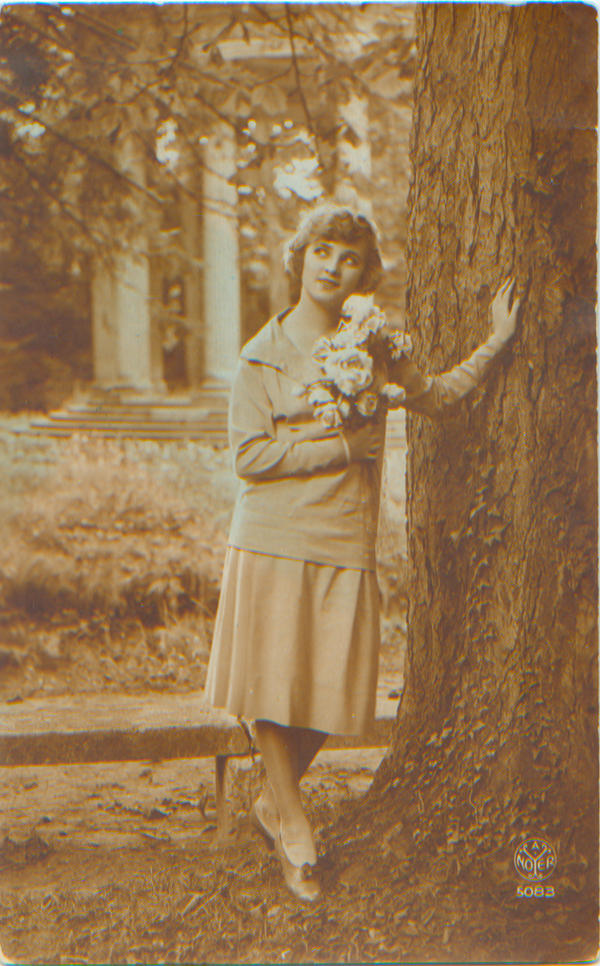 Sepia lady with tree