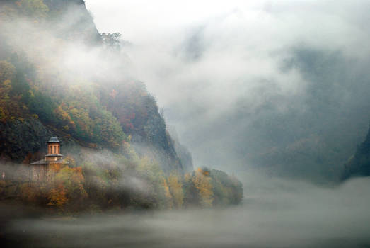 River mist