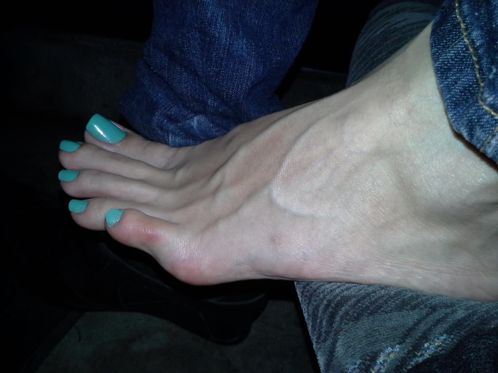 Girlfriend sexy veiny feet by brosoro on DeviantArt