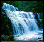 waterfall by gongalope