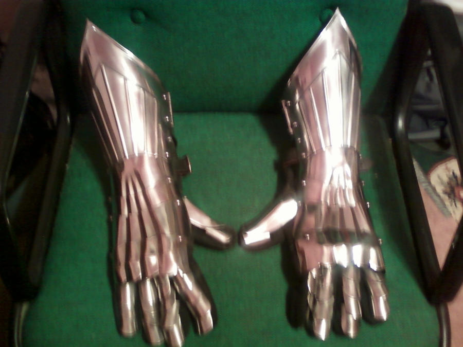 Plate Gauntlets