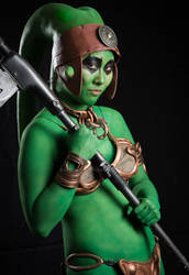 Green Twi'lek Slave by hapajedi