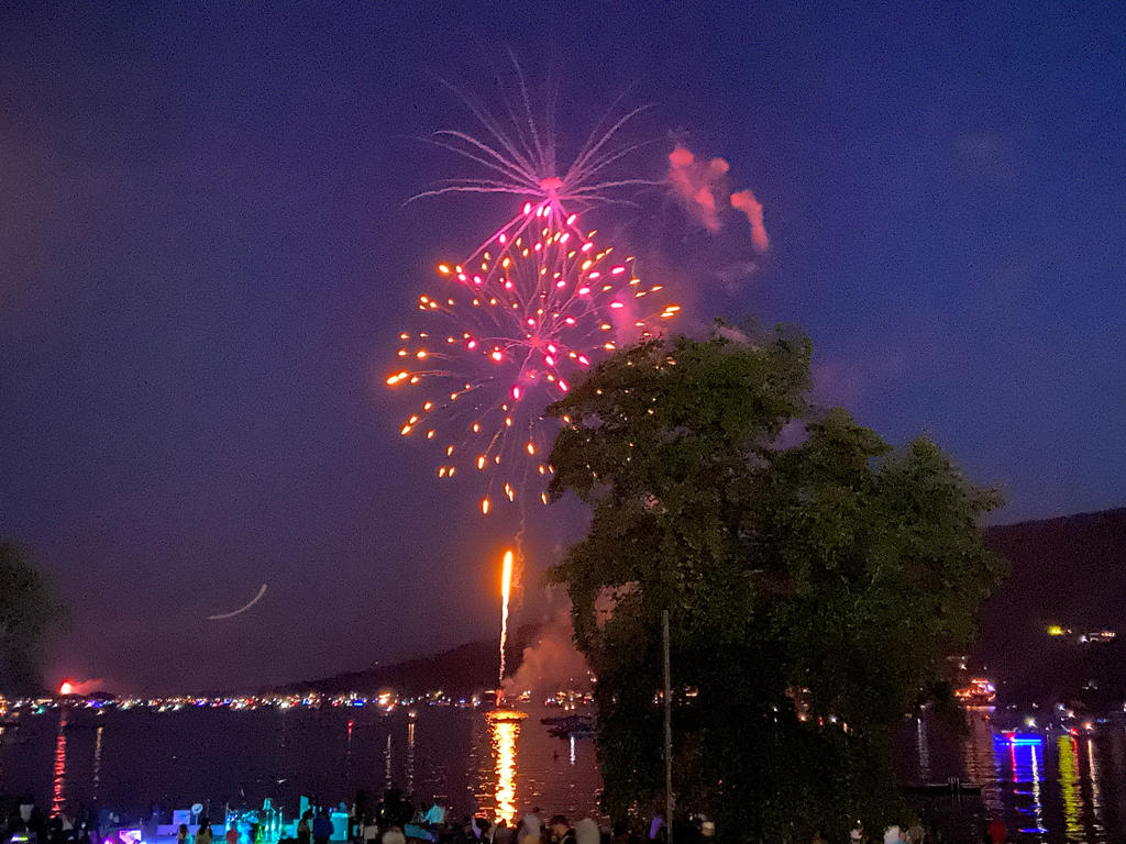 Greenwood Lake Fireworks3 by JRR5790 on DeviantArt