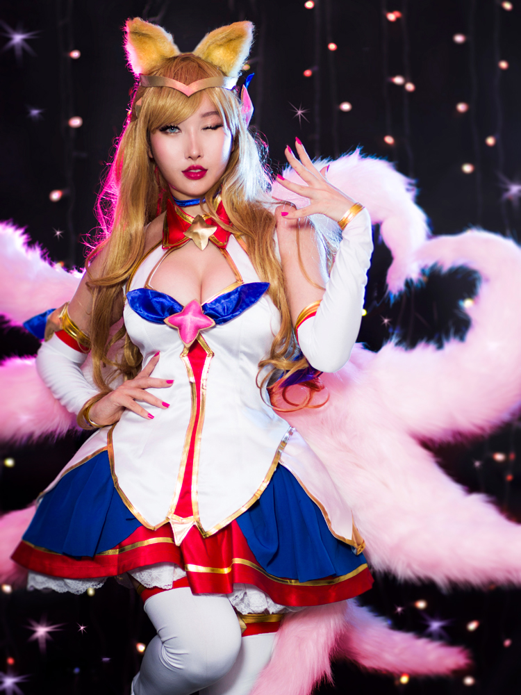 Star Guardian Ahri Cosplay from League of Legends