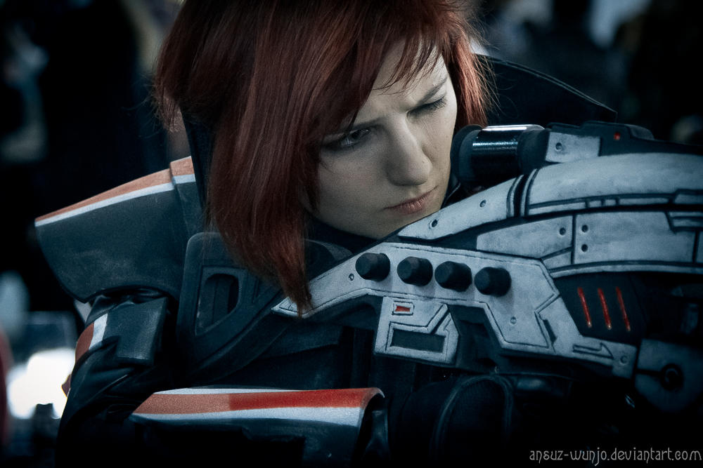 Commander Shepard by 2ravens on DeviantArt