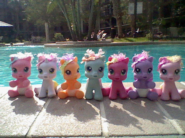 Ponies by the Pool by BlazeHeartPanther on DeviantArt