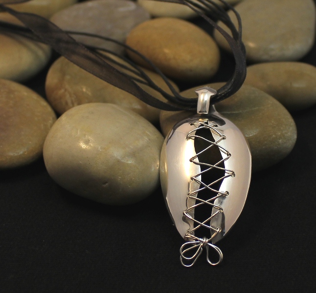 Spoon pendant