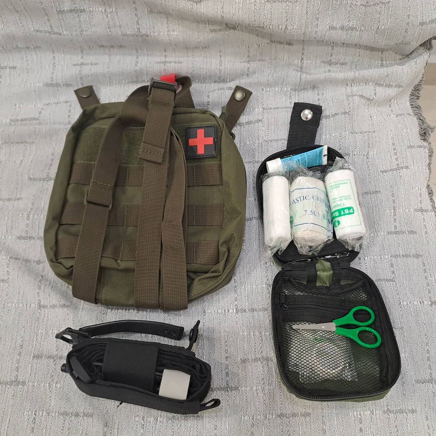 Basic medical kit. by SeaTrooper1 on DeviantArt