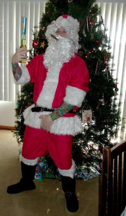 Santa Zacky Vee