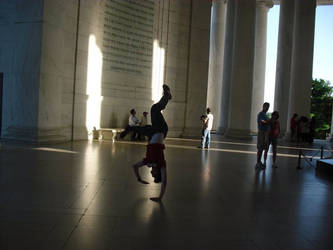 Breakdance at memorial in DC for ~NT