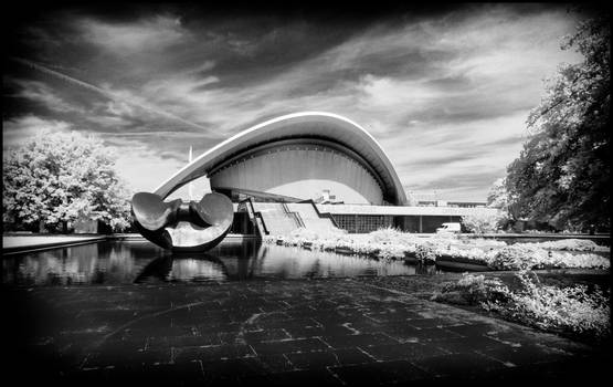 Berlin Haus der Kulturen der Welt II - Infrared