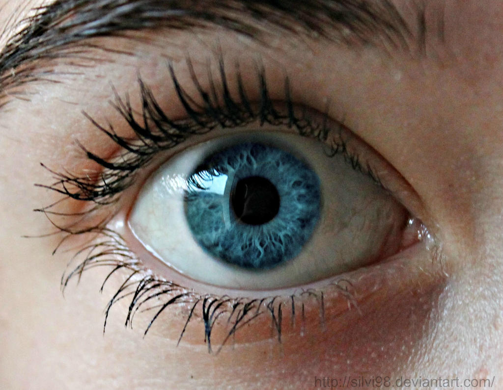 blu eye