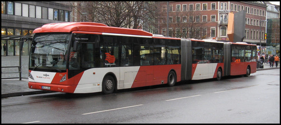 Looooong bus