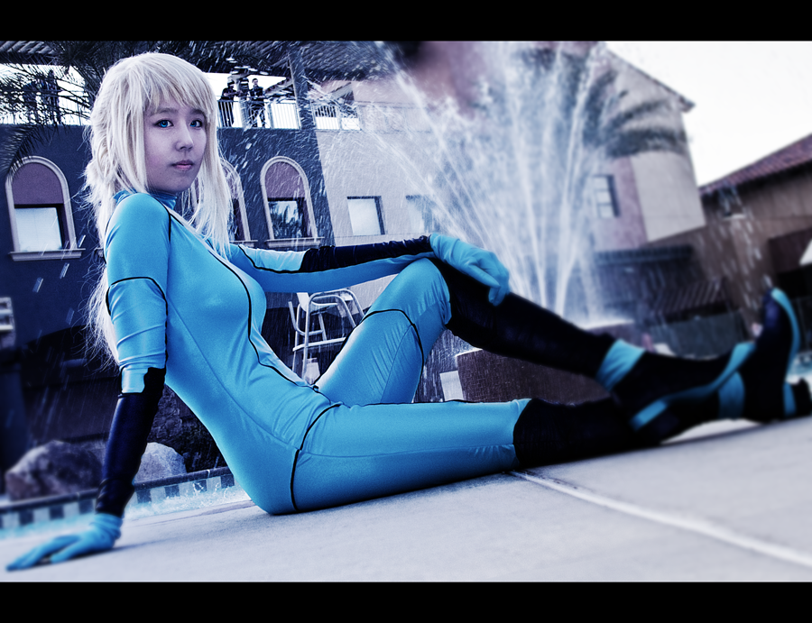 Poolside Samus