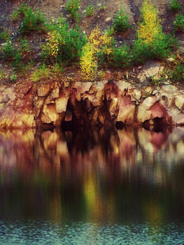 Mirror of Rocks