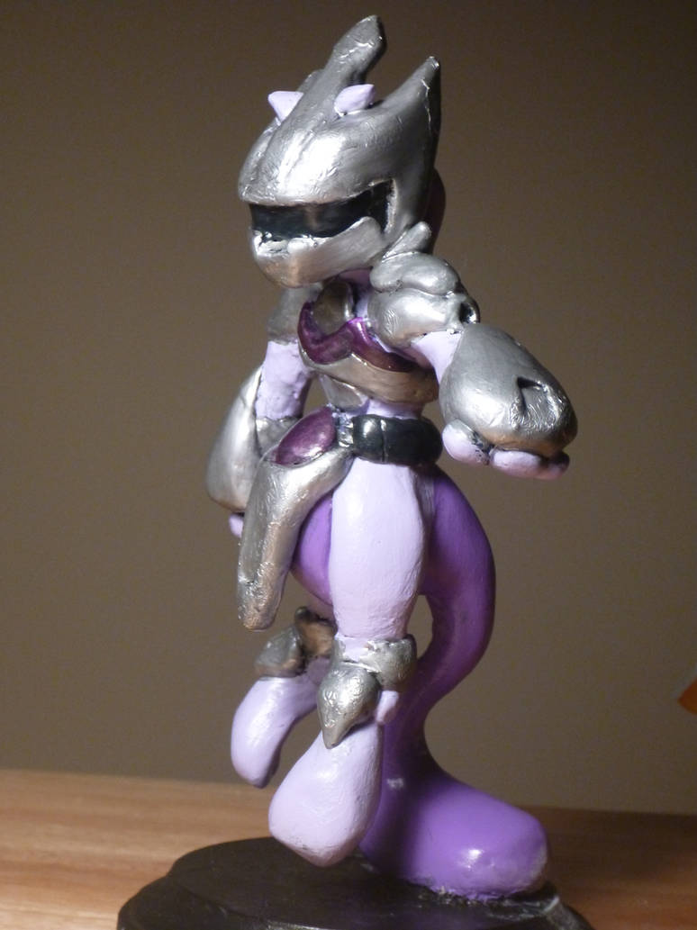 Armored Mewtwo