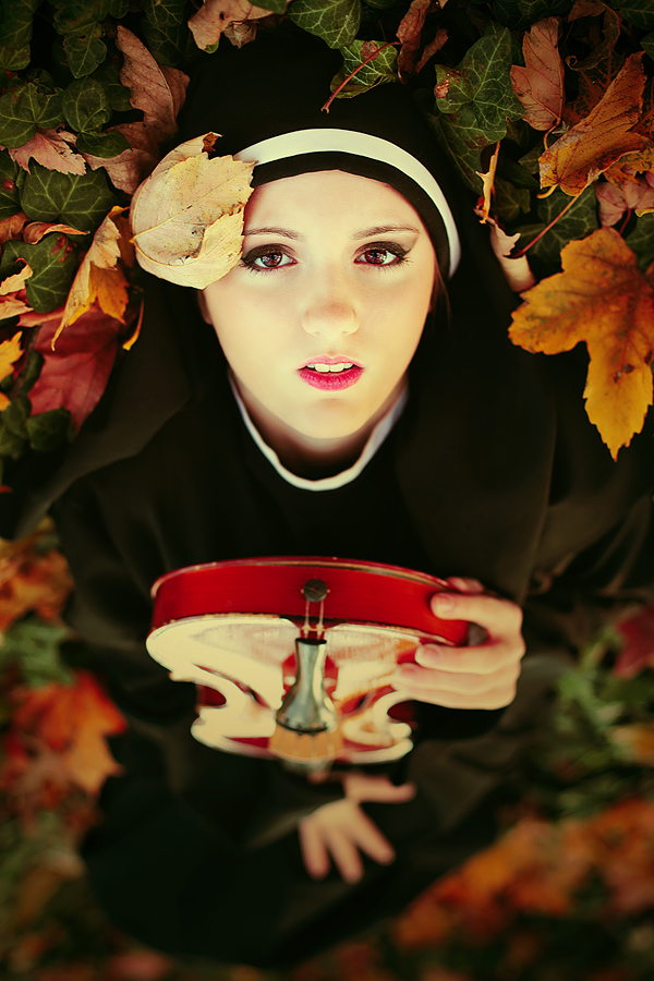 Autumn Music - nun