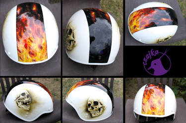 Airbrush helmet - fire and skulls with clear coat