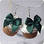 Cupcakes with dotted bows