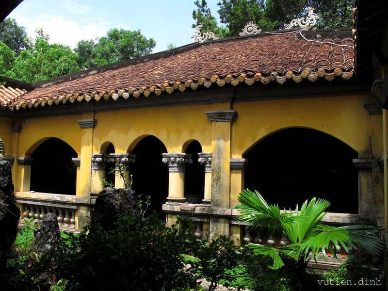 Hoi Son Pagoda, Vietnam.